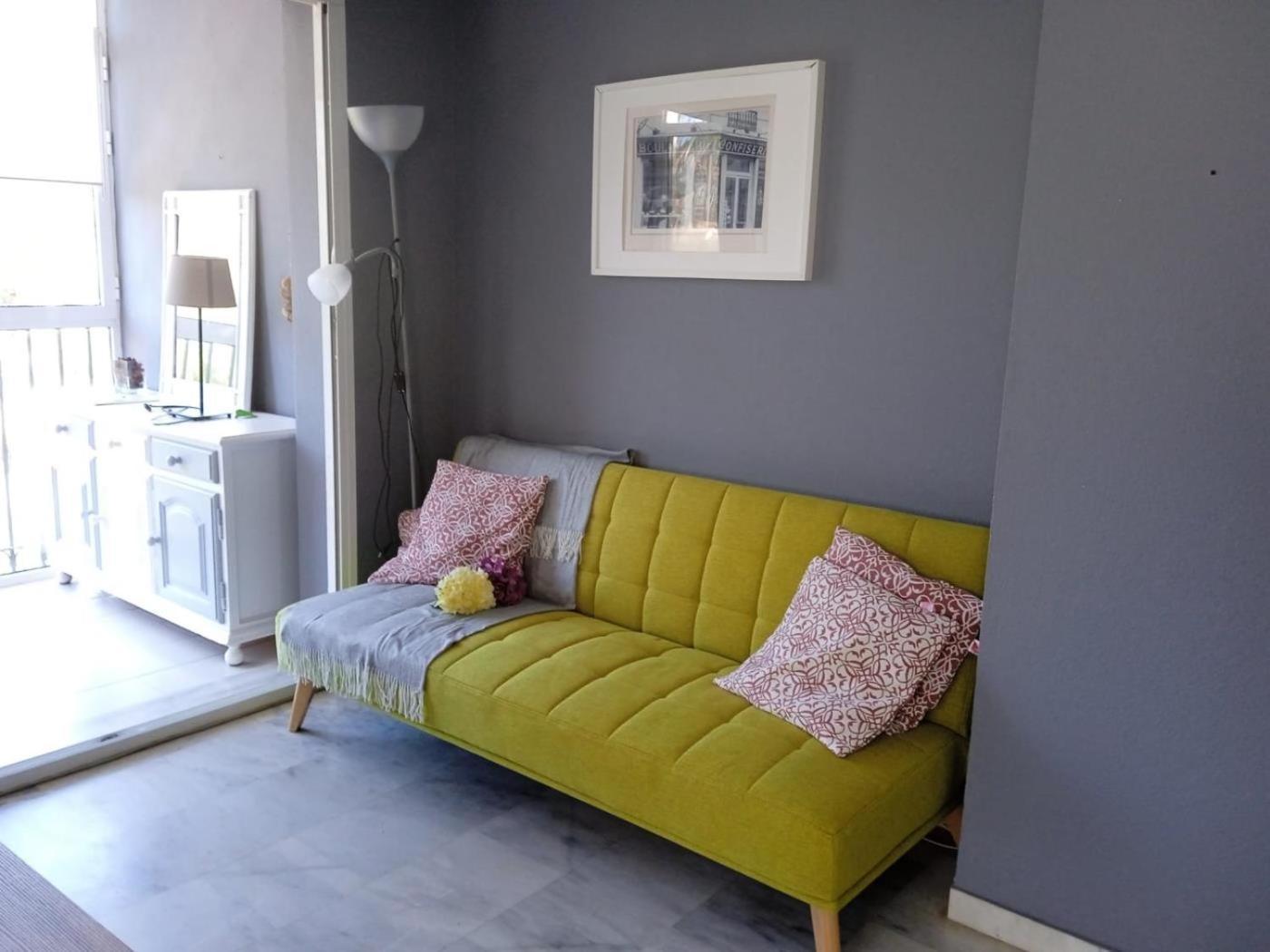 1 Bedroom Near The *